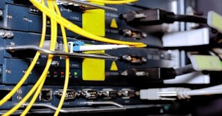 Заказать монтаж сетей в Луховицах. Обслуживание ПК, ремонт от 310 руб